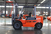 Load Capacity 4500kgs Industrial Lift Truck 1070mm Fork Length Optional Color